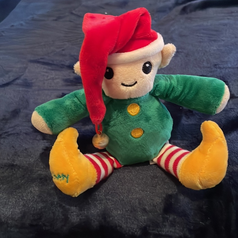 Retired Scentsy Buddy Clip Elliot Elf. Very Berry Cranberry